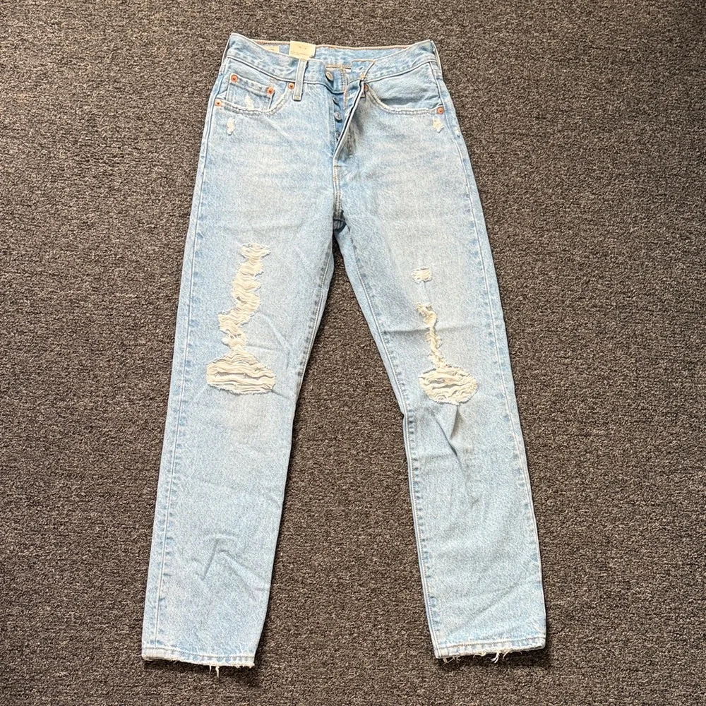 Levi's Light Blue Distressed Straight Leg Jeans - Picture 1 of 3